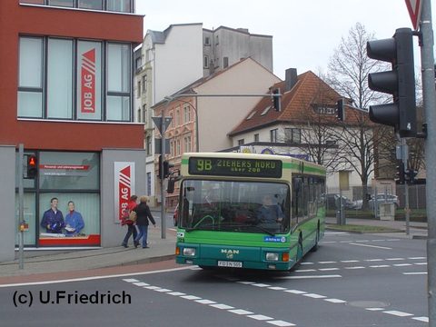 Umleitung: Im März 2008 infolge einer Straßensperrung auf Abwegen