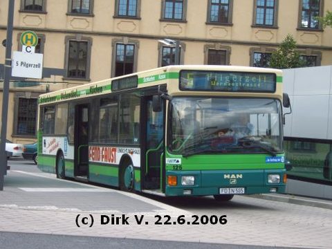 Dirk verewigte ihn im Juni am Stadtschloß ...