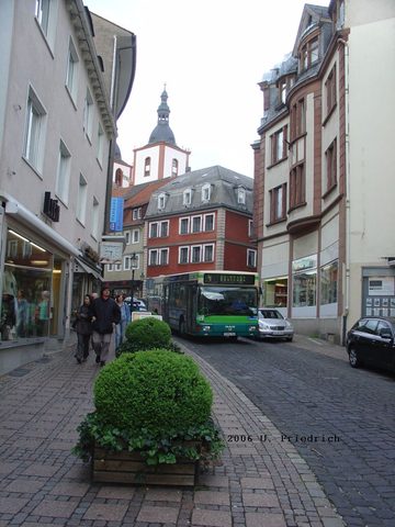 FD-N 764 / Funknummer 156 im Mai 2006 n der Mittelstraße, durch die regulär heute keine Linie mehr führt