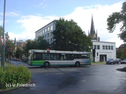 ...und beim Überqueren der Heinrichstraße, nun aber am Heinrich von Bibra Platz