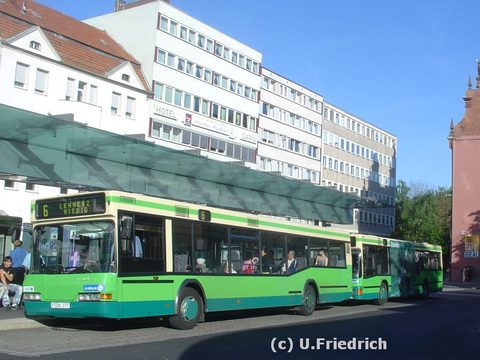 Im Juni: Hier am Stadtschloß auf Linie 6