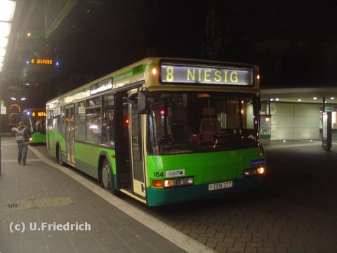 Im Januar 2008 am Stadtschloß auf der 8 nach Niesig von vorne ...