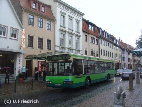 Und da sind wir wieder auf Linie 6 gelandet: Im September in der schmalen Löherstraße