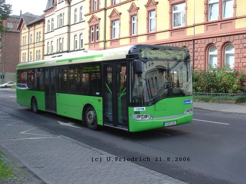 In der Lindenstraße, auf Linie 3 nach Maberzell