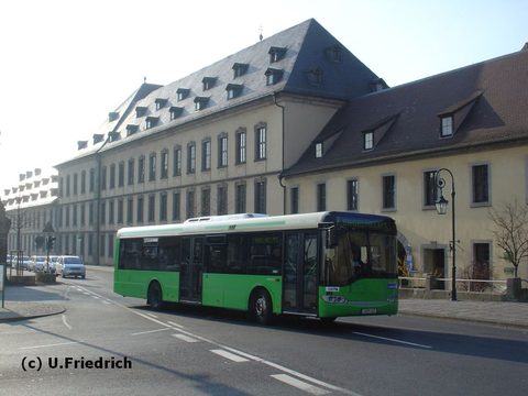 Februar 2007: Abfahrt vom Stadtschloß in ersten Frühjahrssonnenstrahlen auf Linie 7 nach Engelhelms