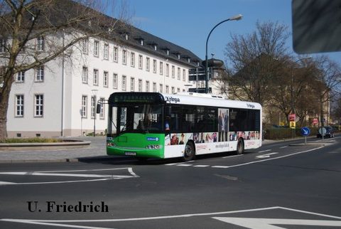 *neu Bei Sonnenschein am Heinrich-von-Bibra Platz, März 2011
