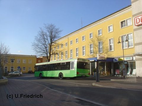 Im April 2008 vorbei am Bahnhof - wieder ohne Heckwerbung