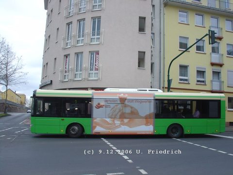 Hier Wagen 187 am 9. Dezember 2006 nochmals am Heinrich von Bibra Platz: "Verteilen statt wegwerfen".