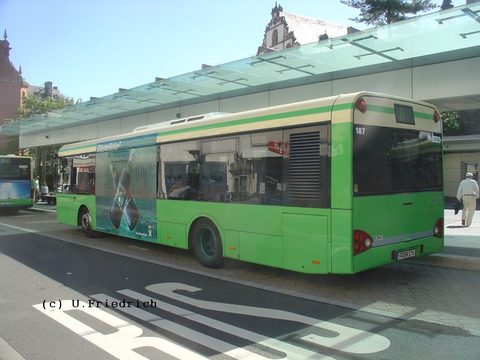 Hier auch einmal eine Ansicht von schräg hinten: Wagen 187 am Stadtschloß