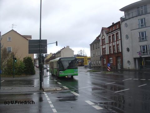 Bei Regenwetter im November 2007 in der Leipziger Straße in Richtung Stadtschloß