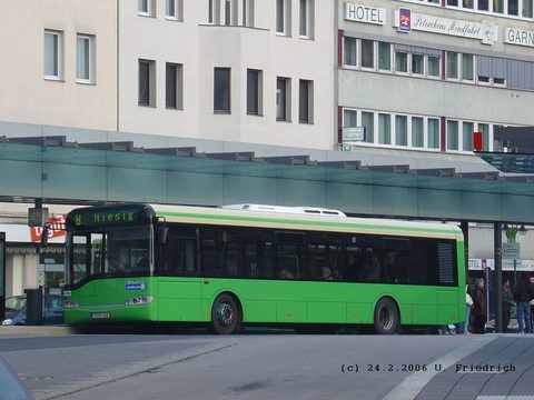 Ebenfalls am Stadtschloß im Jahre 2006, jedoch an einem anderen Bussteig