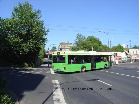 Hier kommen wir gerade vom Bahnhof und biegen in die Petersberger Straße ein