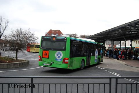 Der Wagen besitzt eine Anhängerkupplung ...