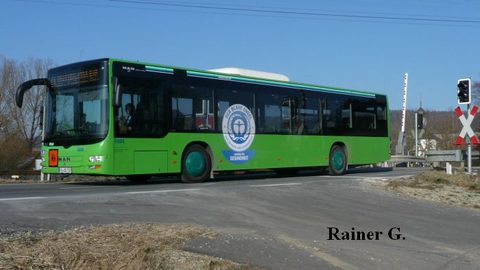 Im Februar 2012 sah Rainer den Bus bei blauem Himmel in Eichenau