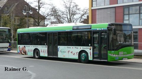 Am ZOB in Fulda mit Werbung für das Sanitätshaus Fendel