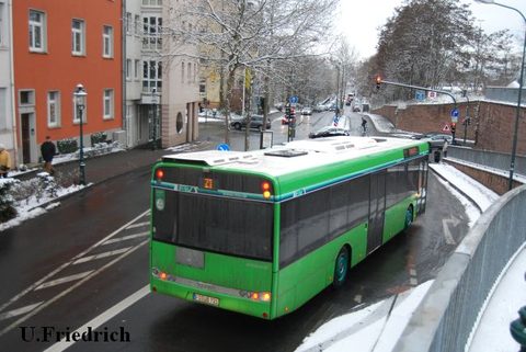 Kurz vor Weihnachten 2011 bei winterlichen Verhältnissen in der Kurfürstenstraße