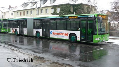 Regenwetter im Februar 2012: Mit Werbung für das Möbelhaus Sommerlad